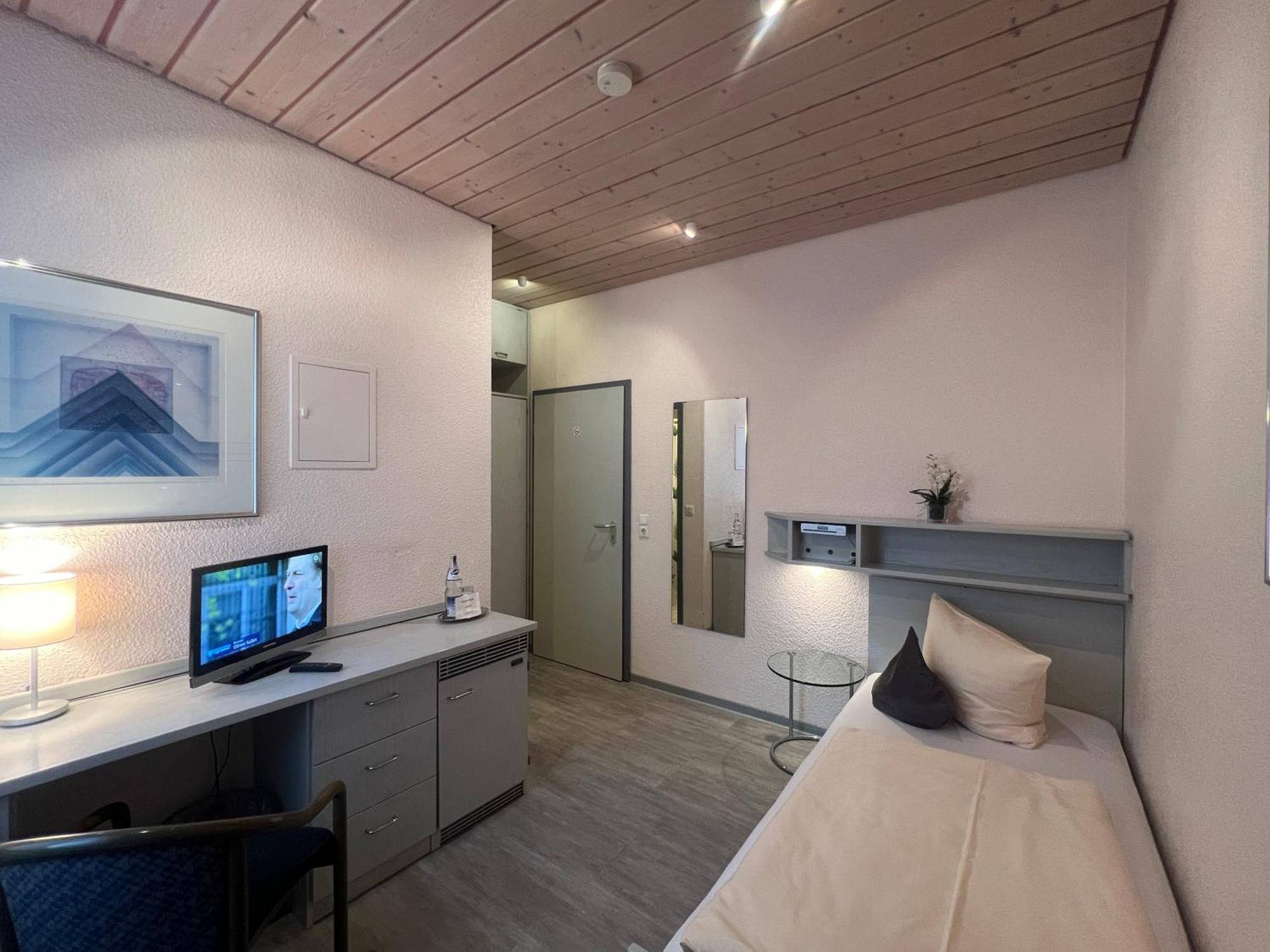 Hotel Cronberger Hof Ladenburg Εξωτερικό φωτογραφία