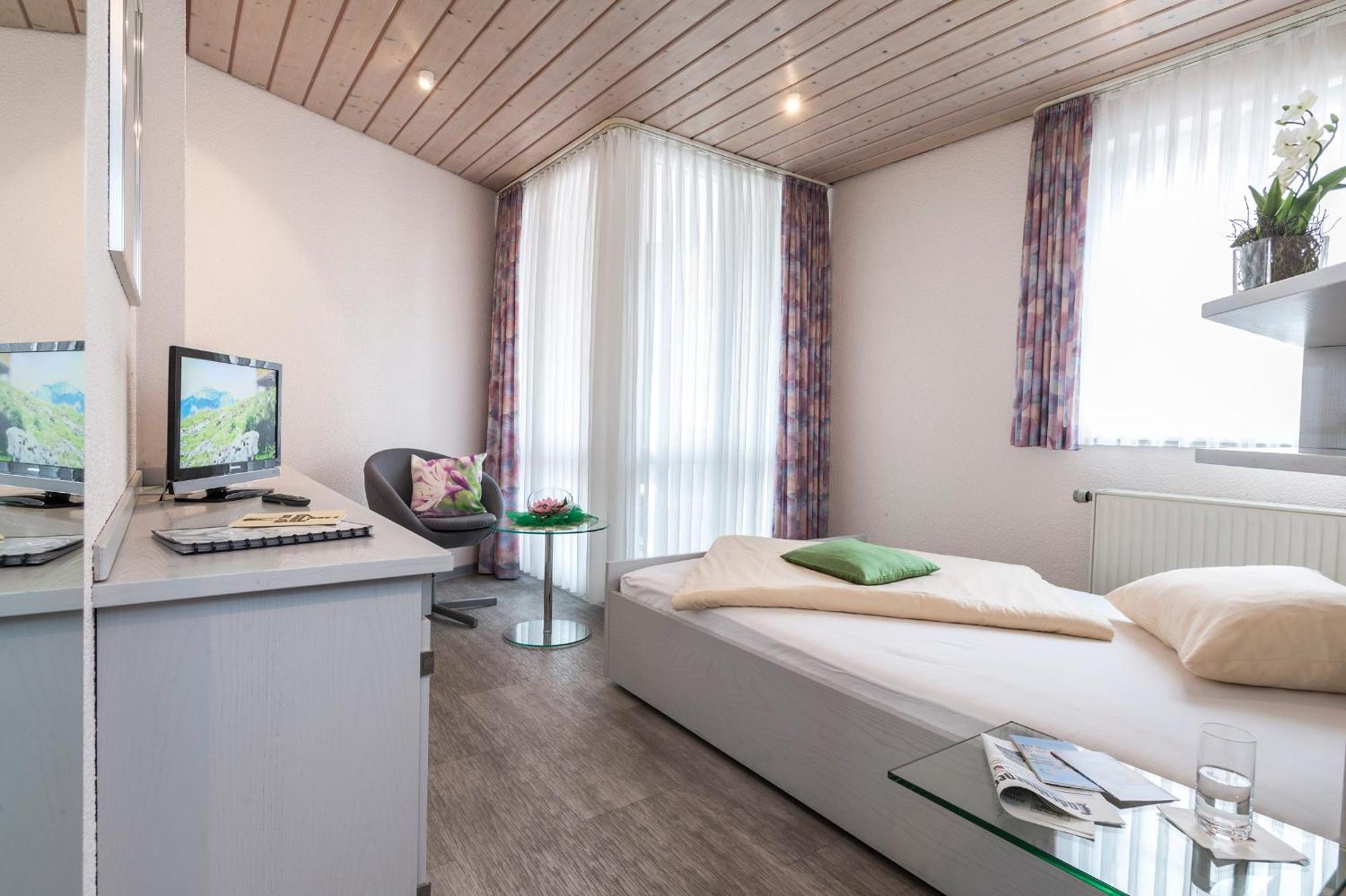 Hotel Cronberger Hof Ladenburg Εξωτερικό φωτογραφία